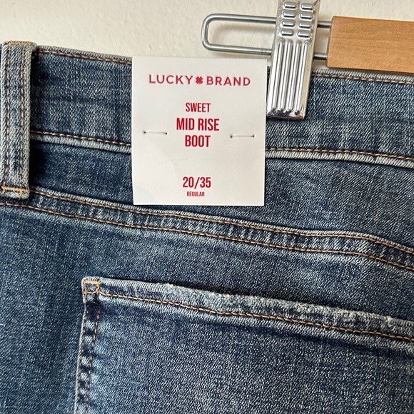 Lucky Brand Indigo Sweet Mid Rise Boot Cut Jeans. Size 20/ 35r. - Picture 6 of 12